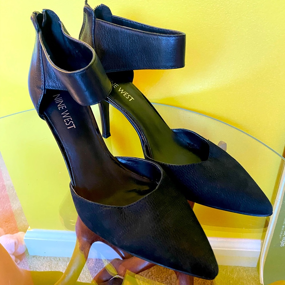 Size 6 Nine West Black Heel
